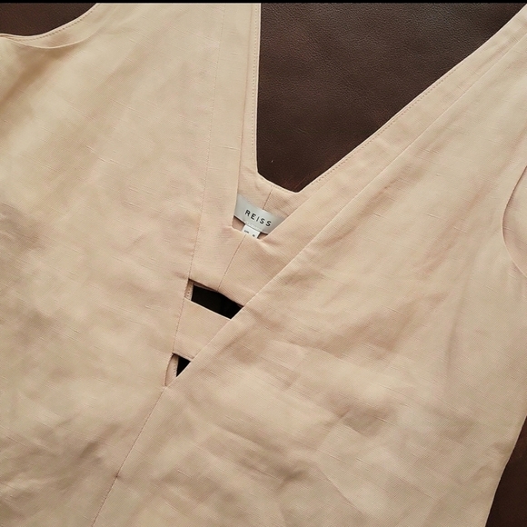 Reiss Emi Top with Cut Out Detail in Nude Pink - Picture 4 of 15